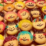 アイシングに食品で色をつけてカラフルな手作りデコクッキーを！